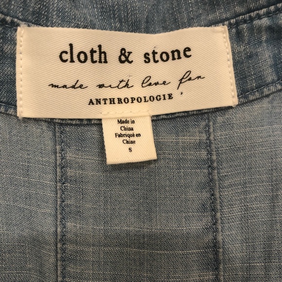 Anthropologie Cloth & Stone Light Denim Sleeveless Button Up Top - Size S - Picture 3 of 7